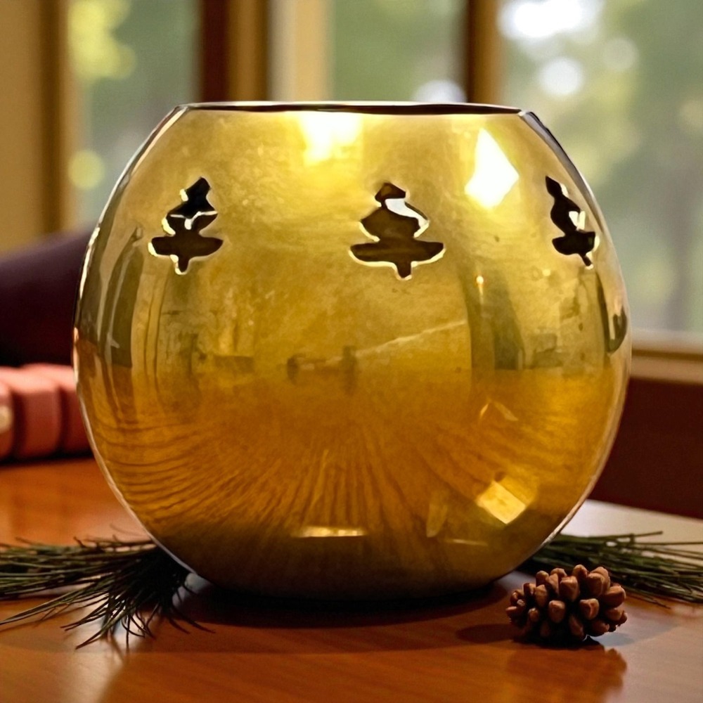 Vintage Brass‎ Christmas Tree Cutout Candle Holder Lantern Preppy Traditional